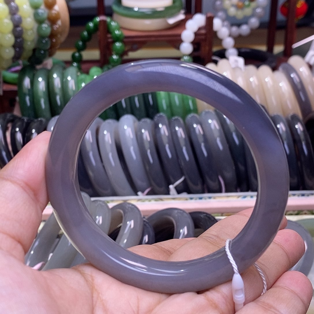 和田玉未镶嵌收藏级老矿料手镯59烟紫