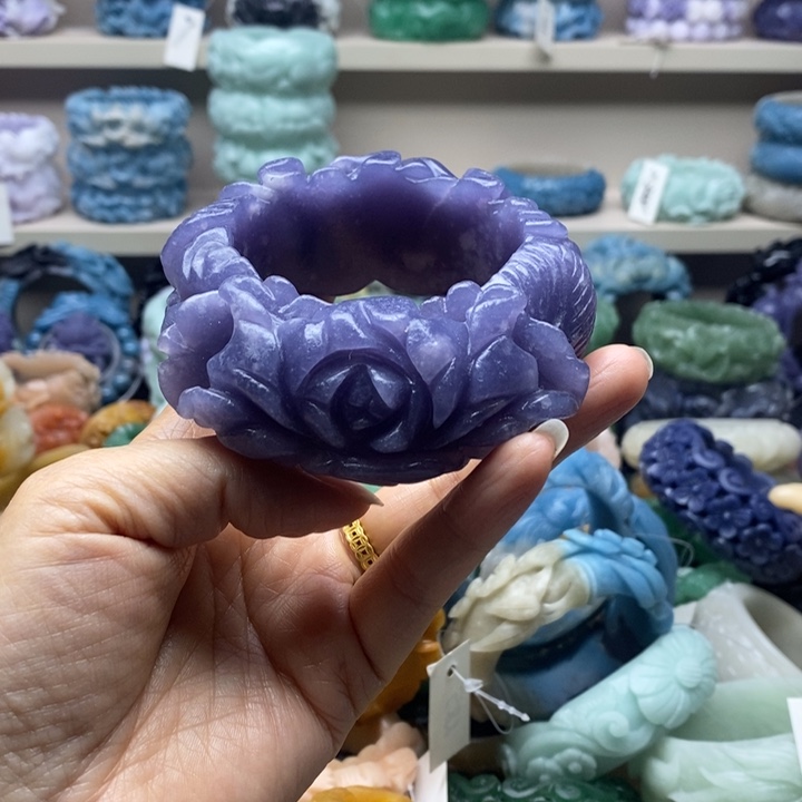 未镶嵌手镯石英岩玉有***鼠