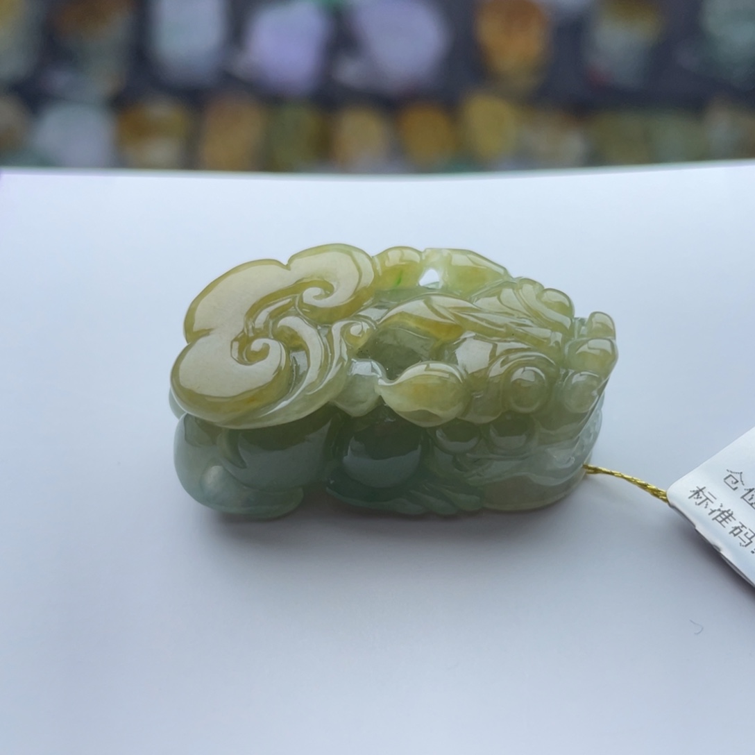 翡翠颈饰未镶嵌貔貅