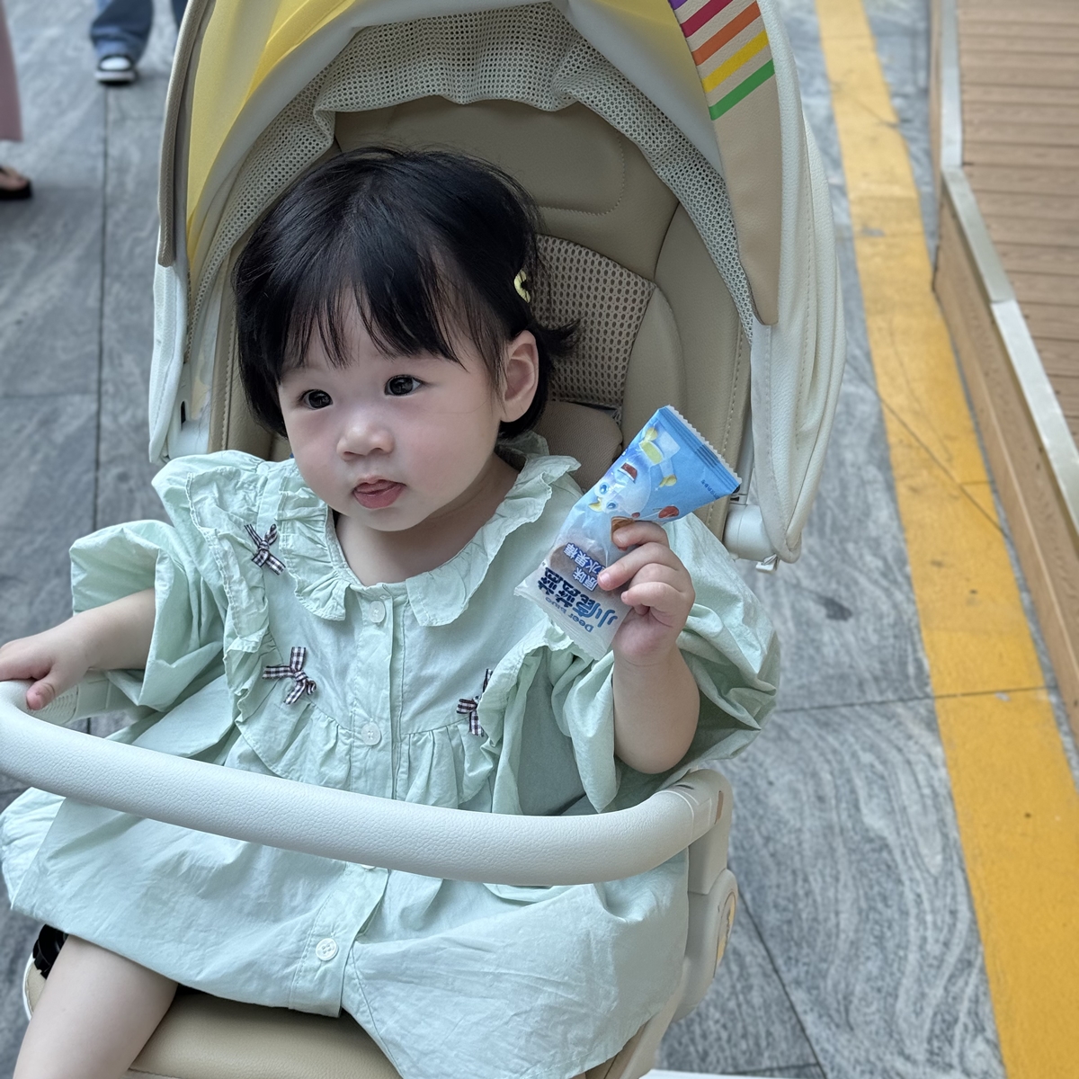 女童2025春秋新品精致时尚宽松荷叶领法式小公主风洋气甜美衬衫