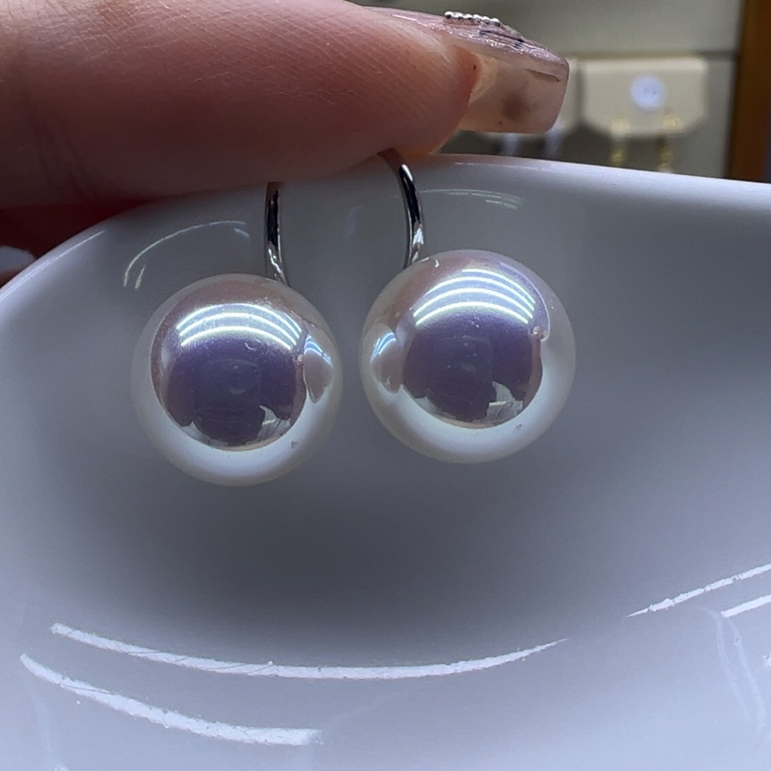 淡水珍珠耳饰未镶嵌