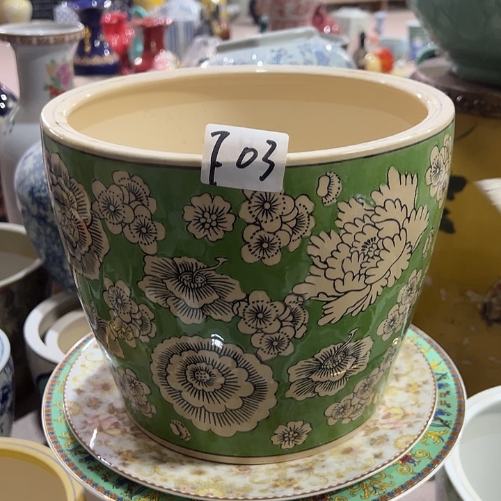 瓷片瑕。。。。。。。。。。。。。。