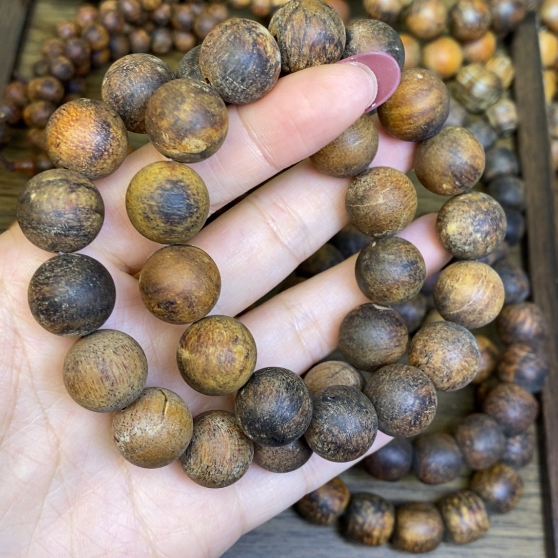 贡木手串/手链1.4微瑕两条