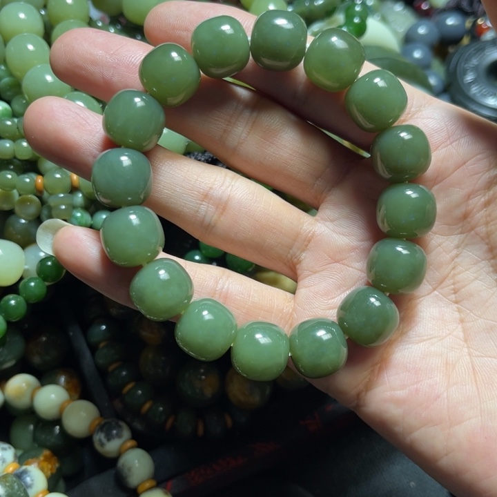 和田玉未镶嵌手链