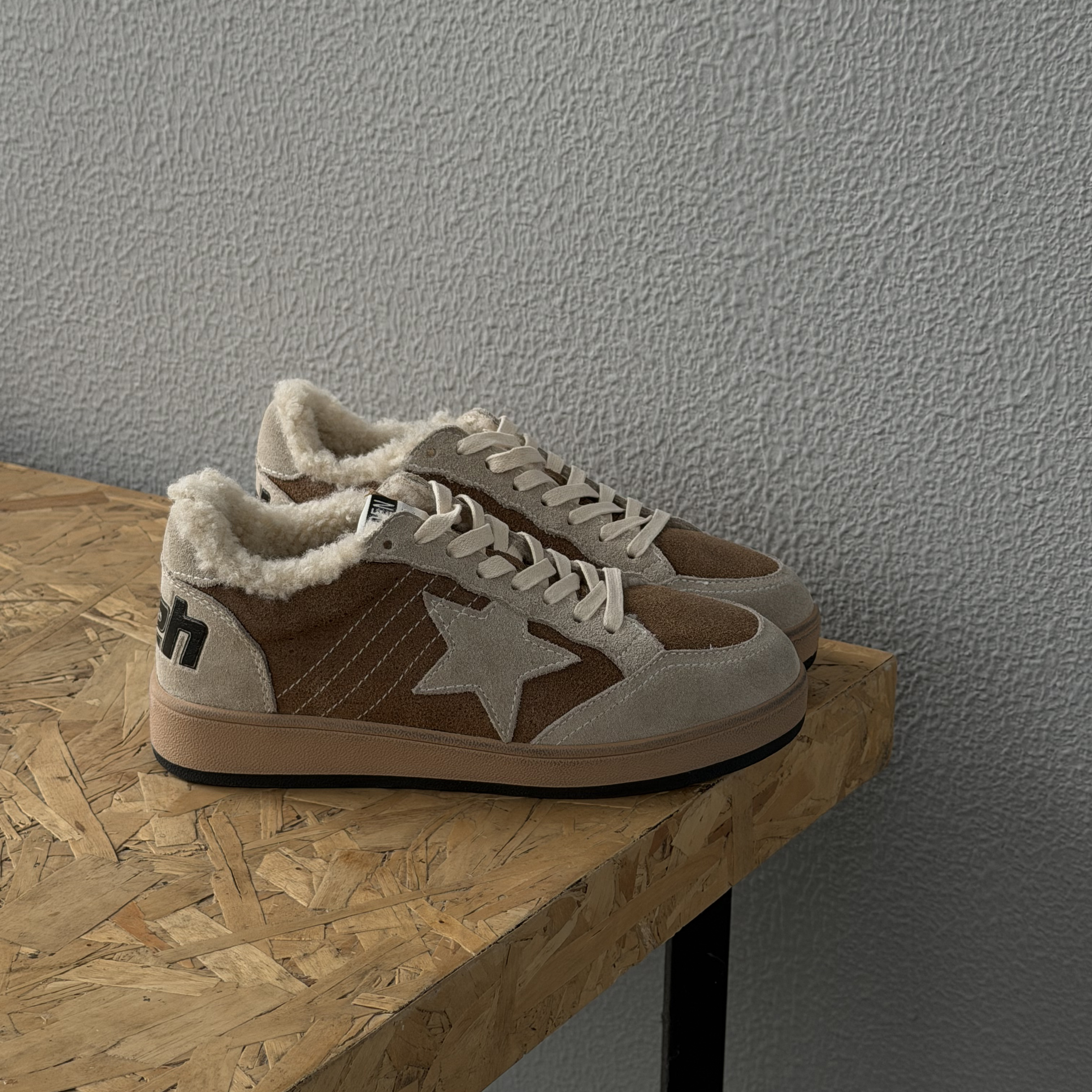 【硕果】羊羔毛韩版星星加绒保暖板鞋