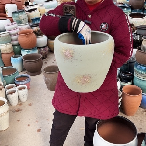 口28高31瑕疵底裂盆子 