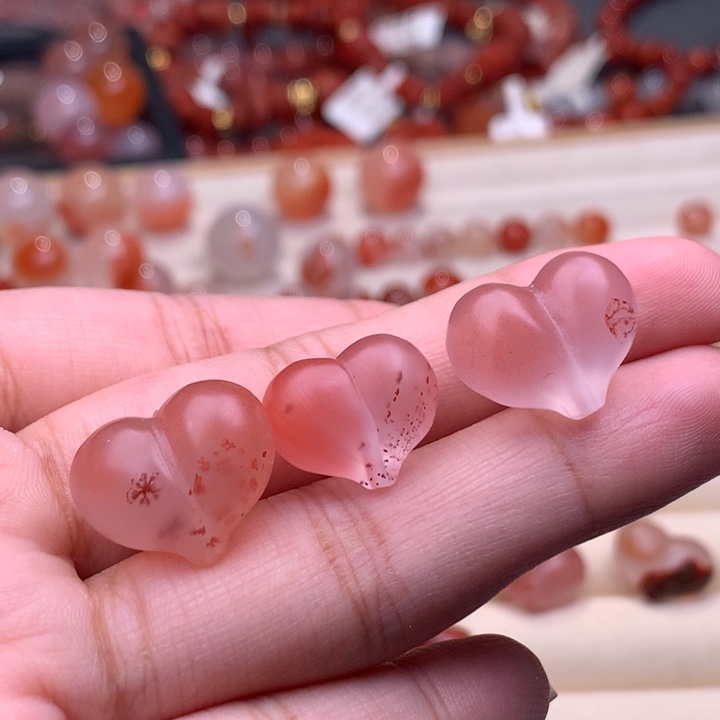 原***你南红玛瑙未镶嵌珠宝半成品三个屁桃