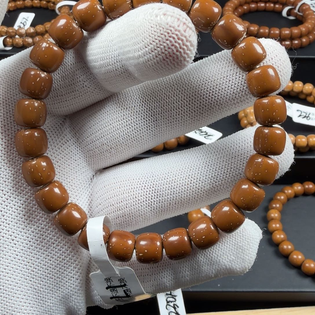 秋***味紫金鼠吊坠9.6 dyq 172