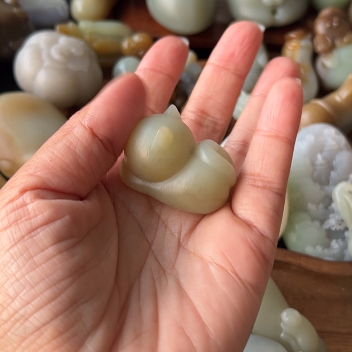 颈饰未镶嵌和田玉阿***花