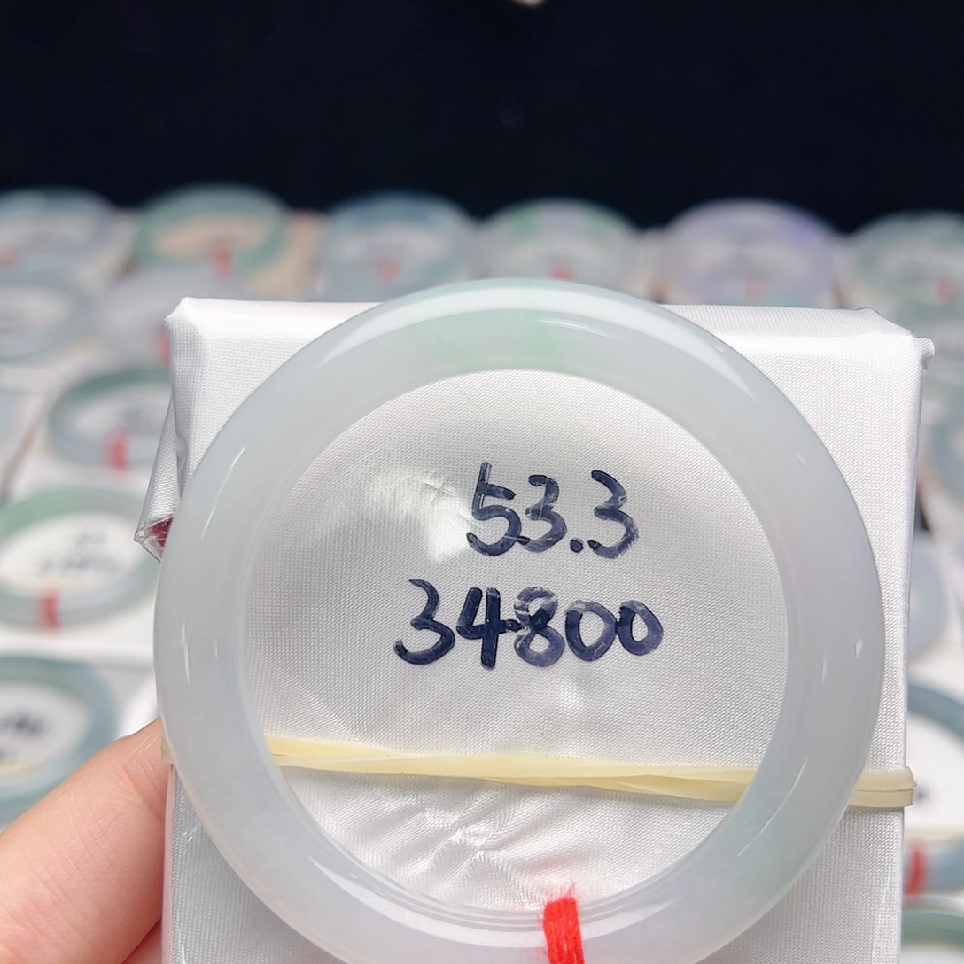 翡翠未镶嵌手镯（圆镯）