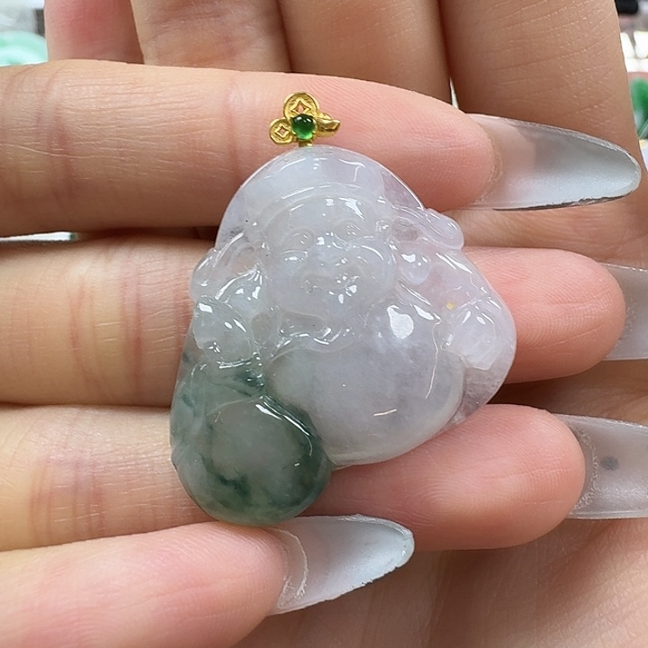 翡翠未镶嵌颈饰财神