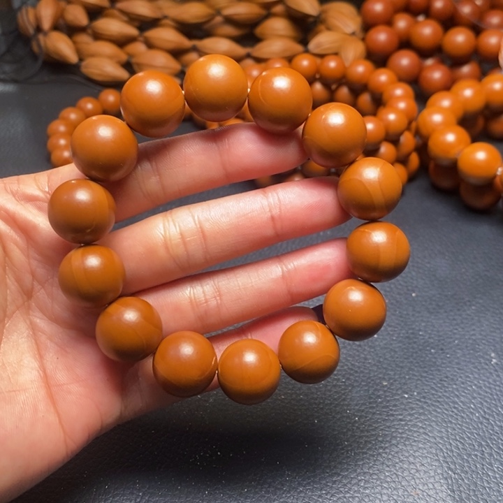 吊坠橄榄核1.6尺寸铁核光珠小孔全品