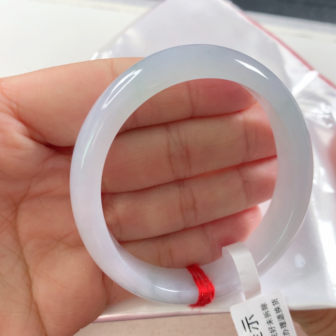 未镶嵌手镯（贵妃镯）翡翠215