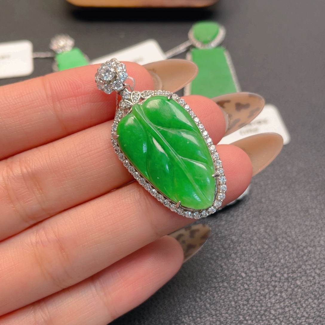 翡翠银S925镶嵌吊坠(不含链)