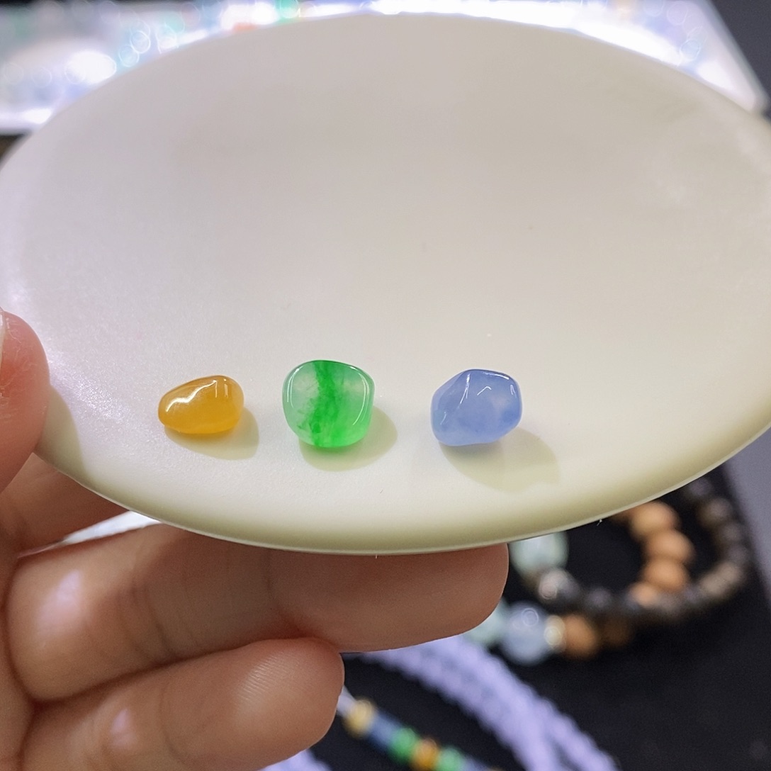 未镶嵌挂件翡翠随行