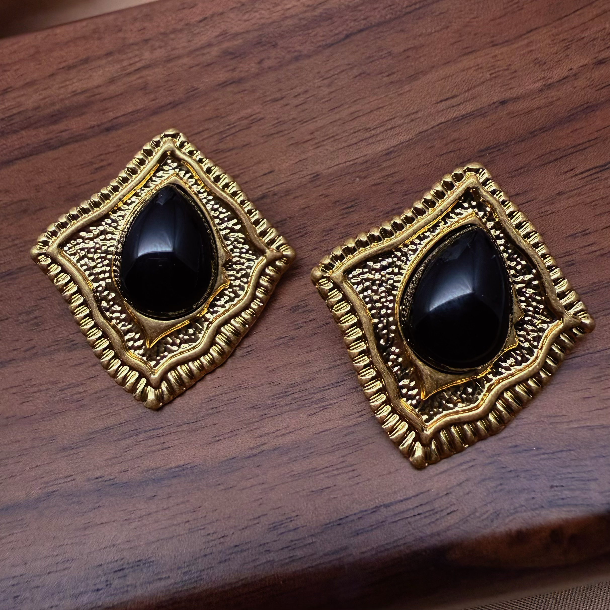 铜合金耳饰 T.Q【暮色】欧美棱形复古港风超大牌夸张黑色耳钉