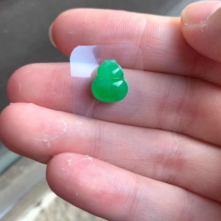 裸石翡翠未镶嵌葫芦