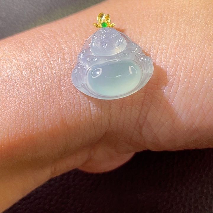 翡翠18K金镶嵌颈饰翡翠