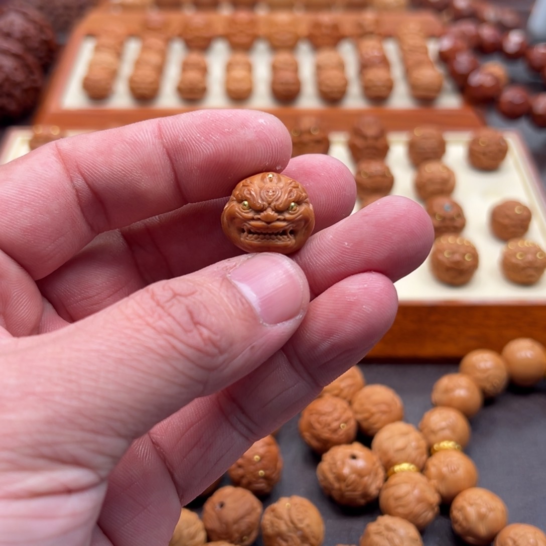 ঐ****?1.8尺寸镶嵌款六目