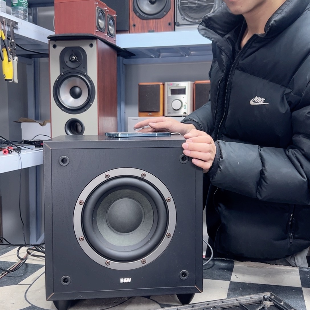 8新宝华300低音炮二手不包邮