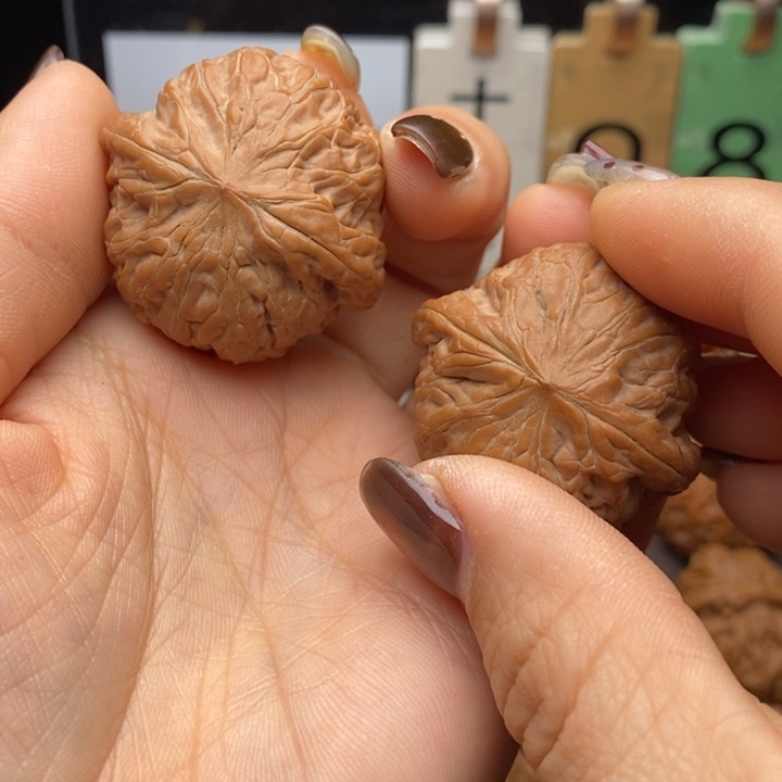 爱***子把件文玩核桃铁锤