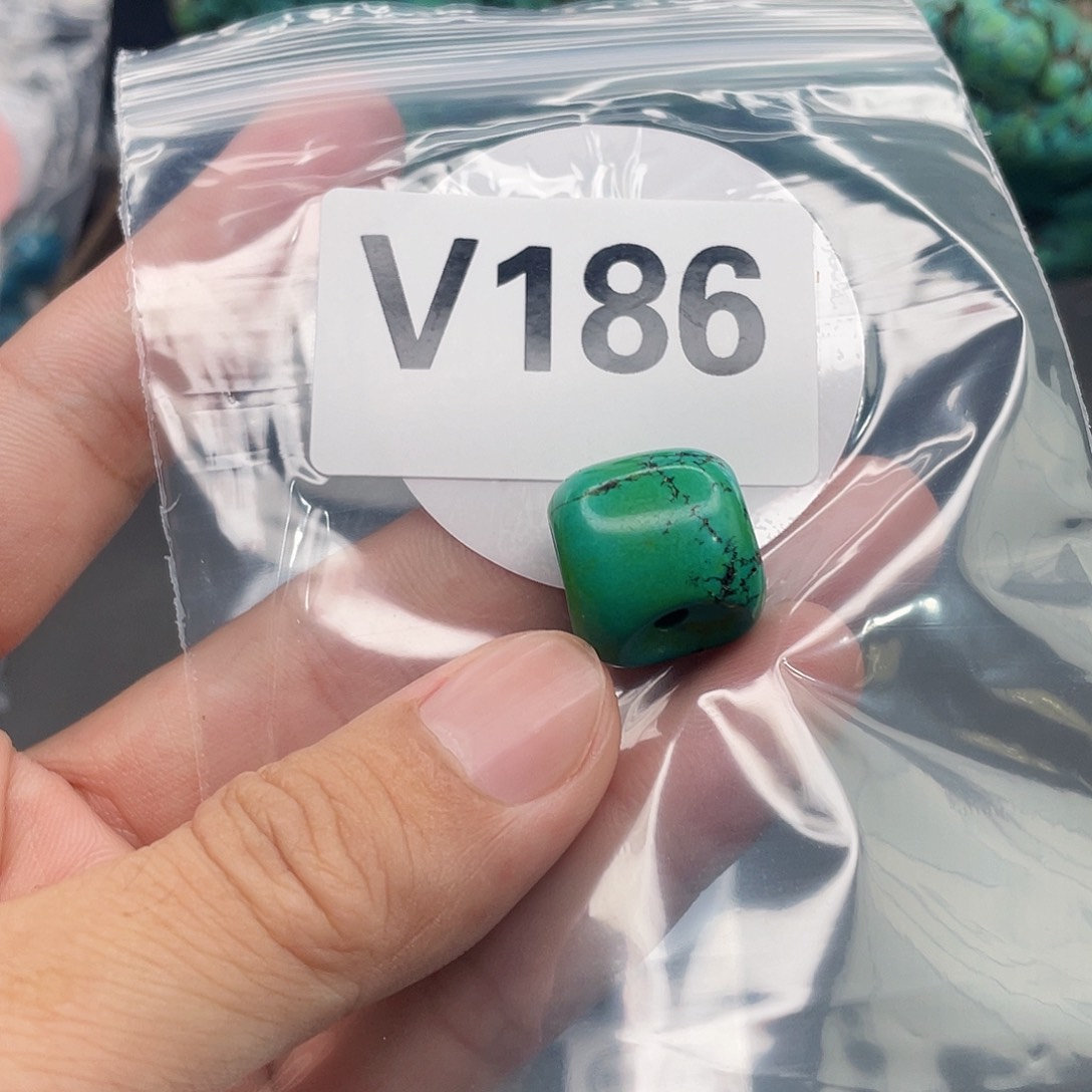 湖北十堰原矿绿小松