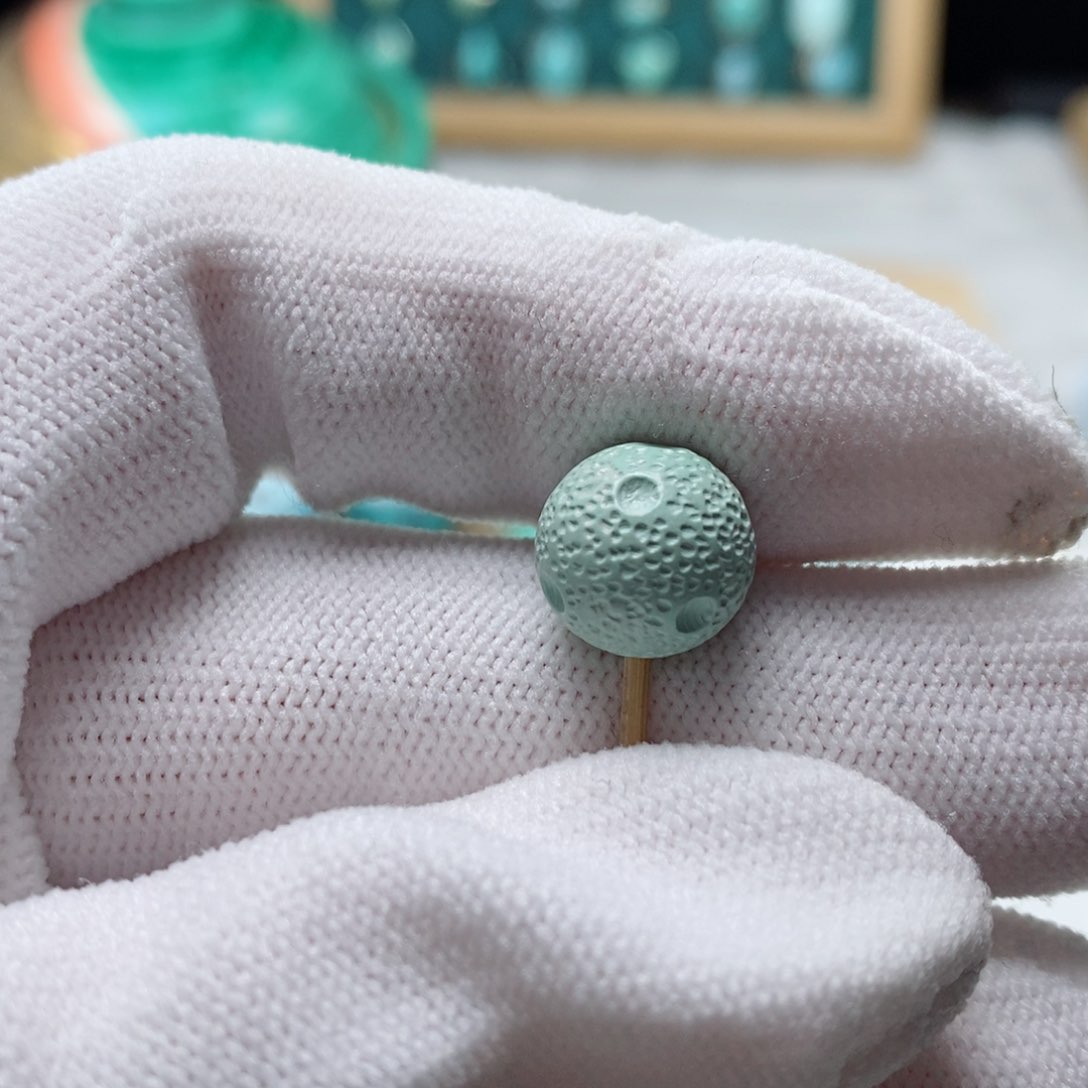 绿松石颈饰未镶嵌