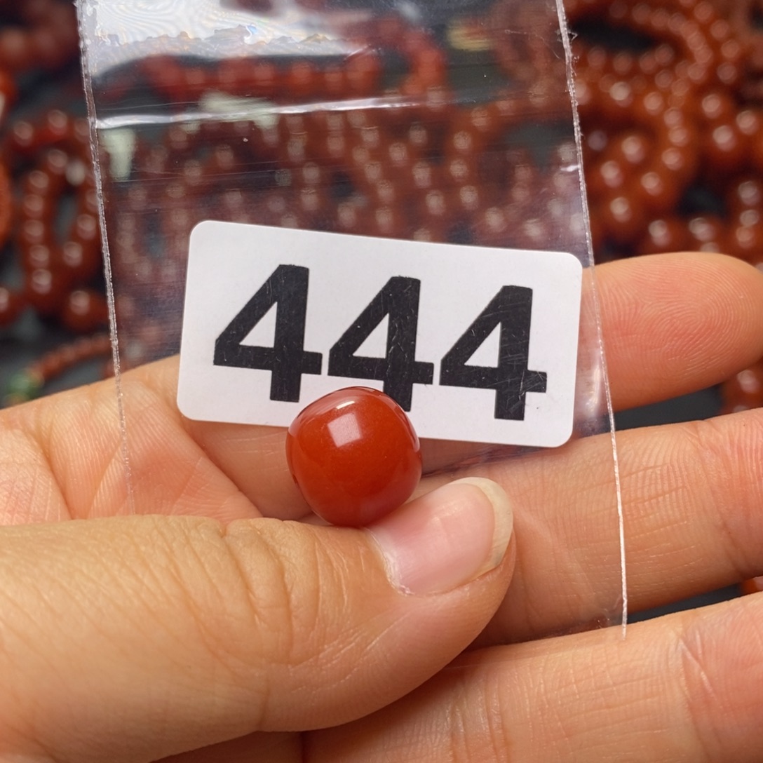 爱***恒南红玛瑙未镶嵌手链