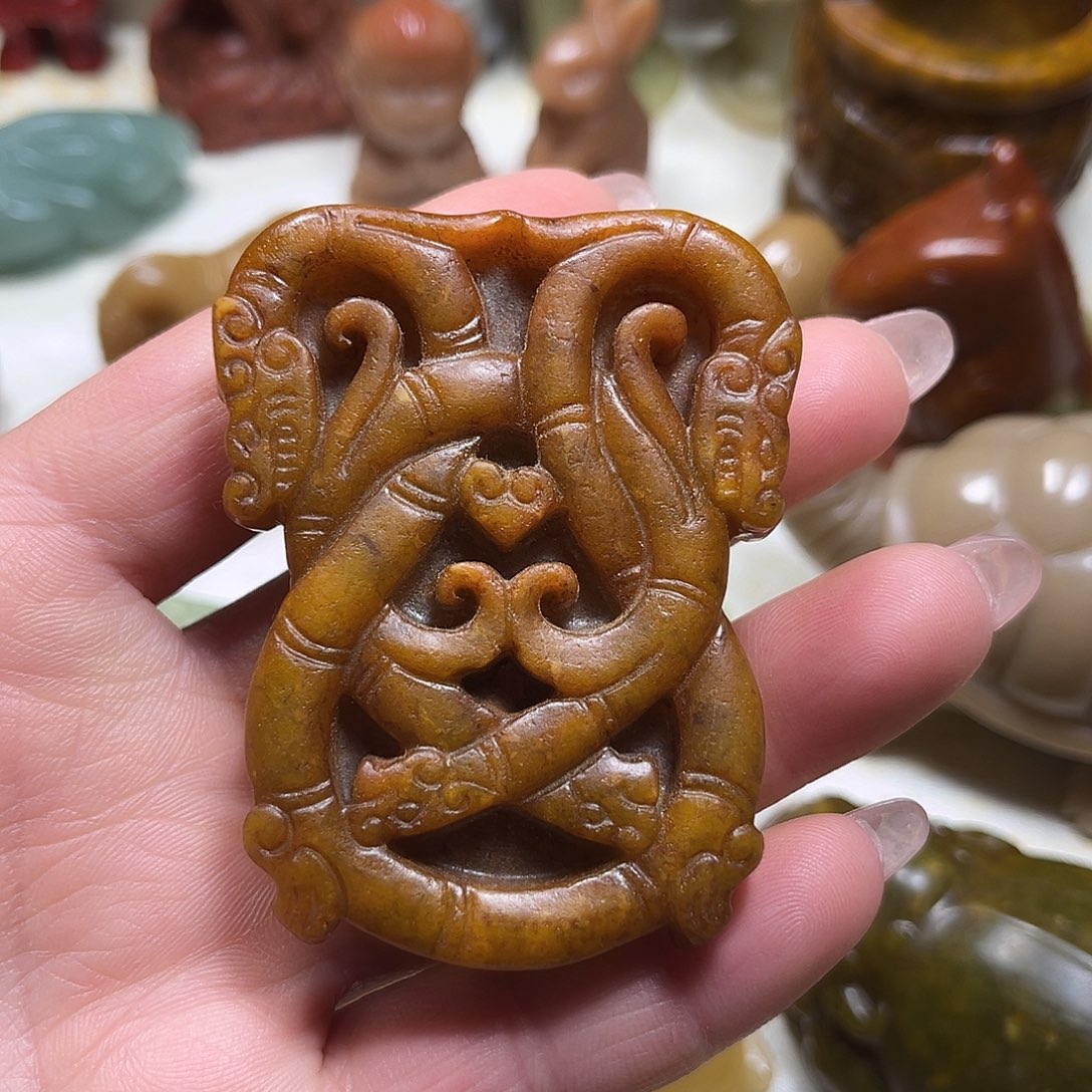 白玉菩提吊坠白玉菩提吊坠