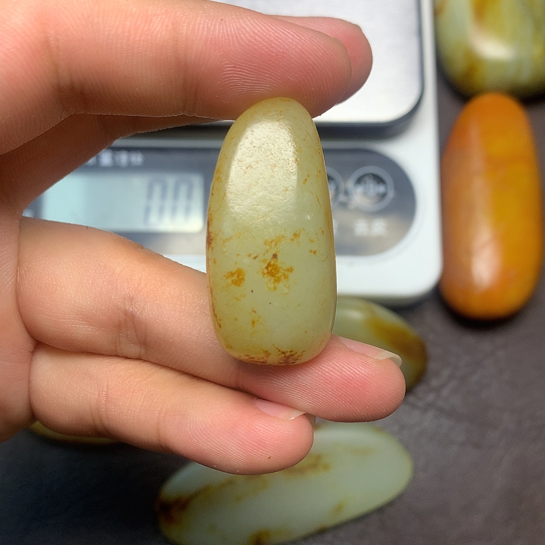 和田玉（糖玉）未镶嵌挂件