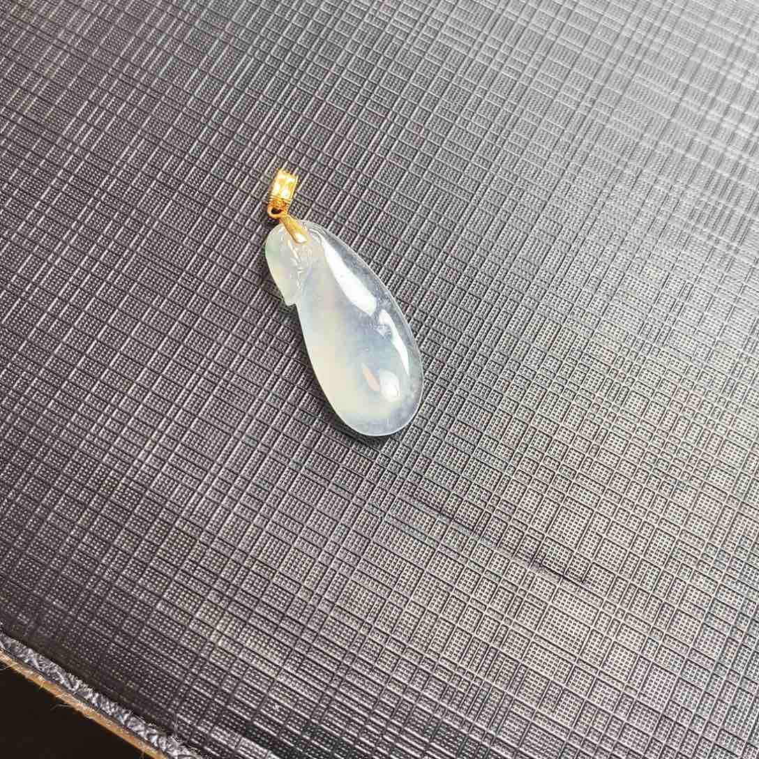 翡翠颈饰18K金镶嵌翡翠