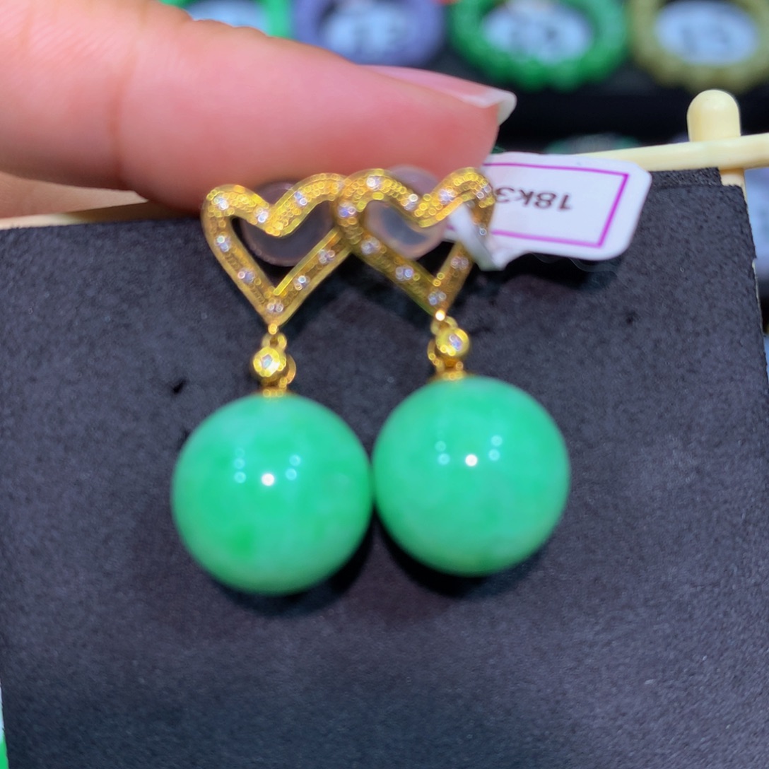 翡翠18K金镶嵌颈饰翡翠