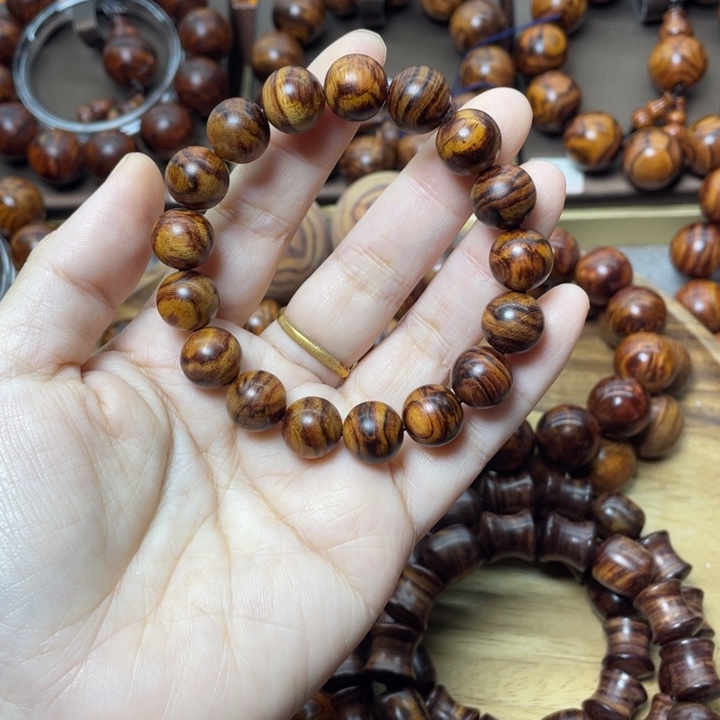 X***.木质类黄花梨黄花梨1.2