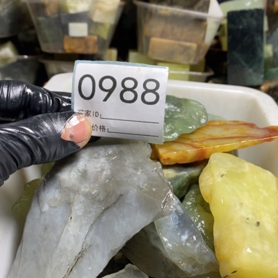 【闪购商品】未镶嵌蛇纹石玉珠宝玉器