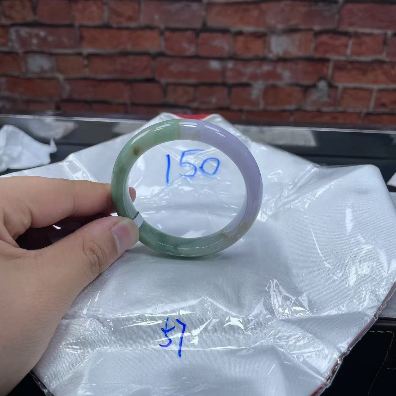 毛货手镯需精细抛光/150