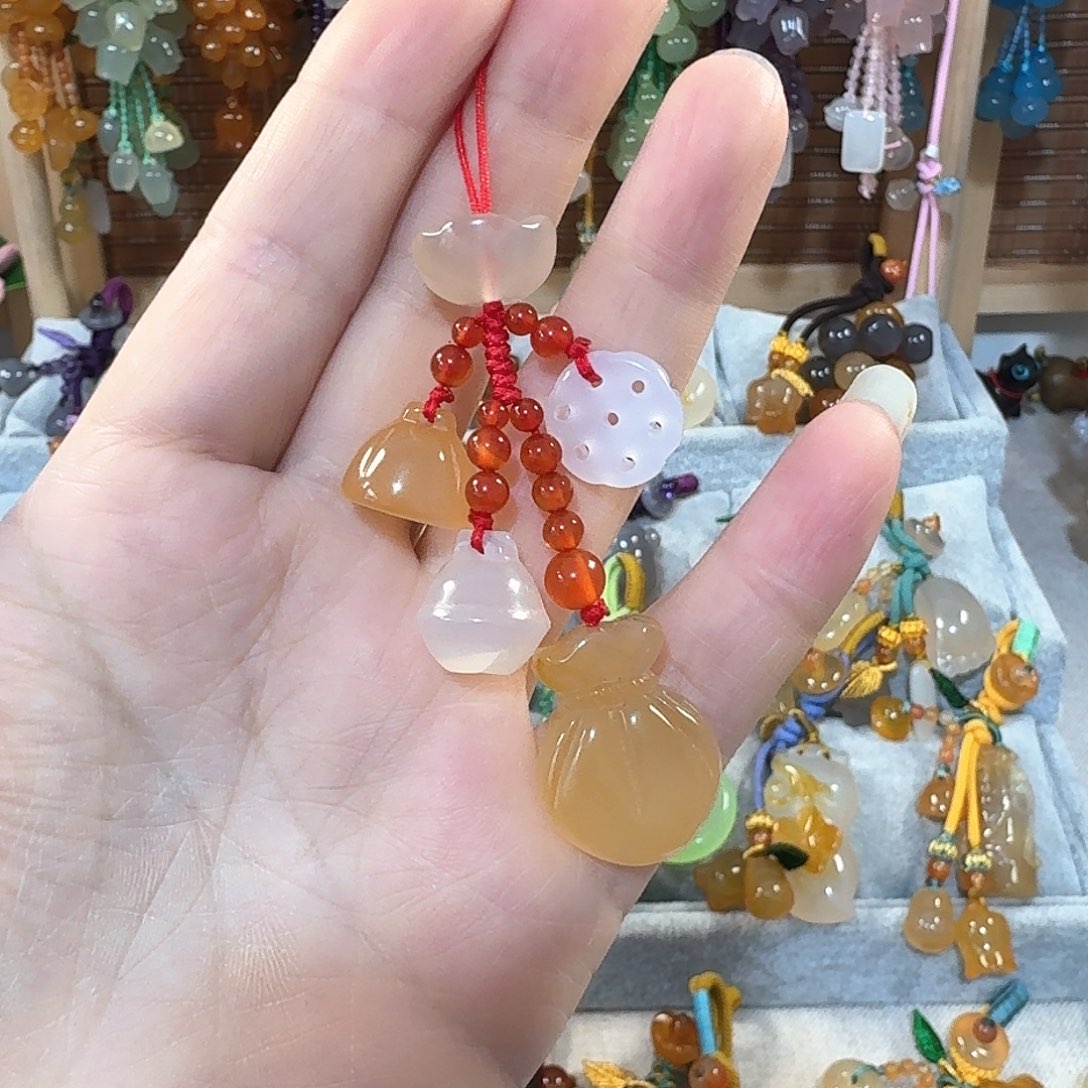 玛瑙/玉髓挂件未镶嵌