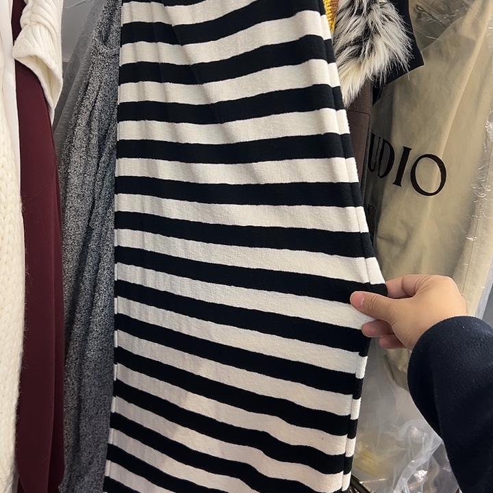 今天新款 条纹半身裙 松紧腰