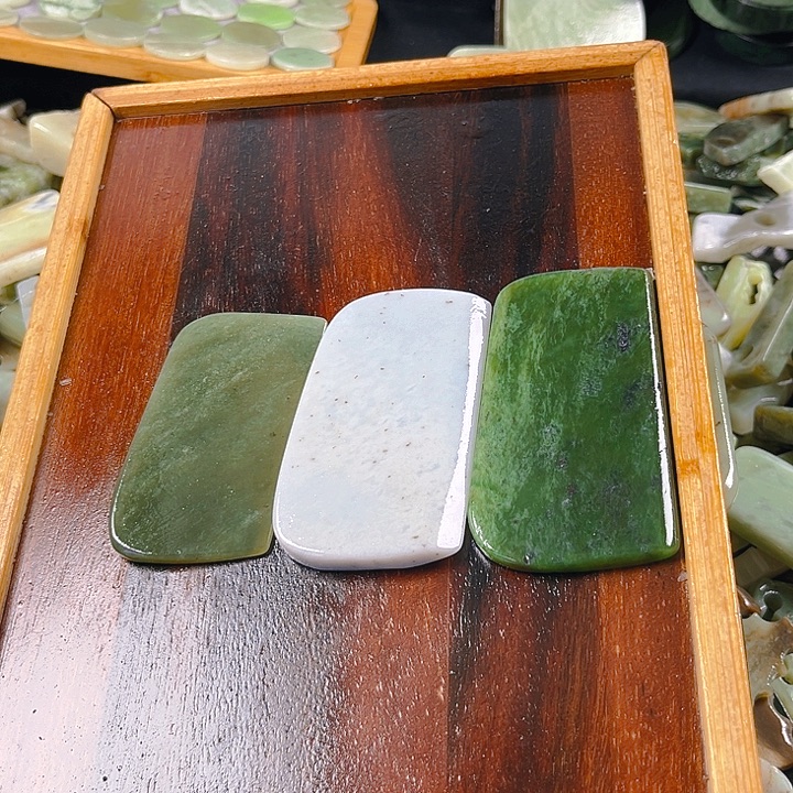 *****和田玉（糖玉）未镶嵌珠宝半成品