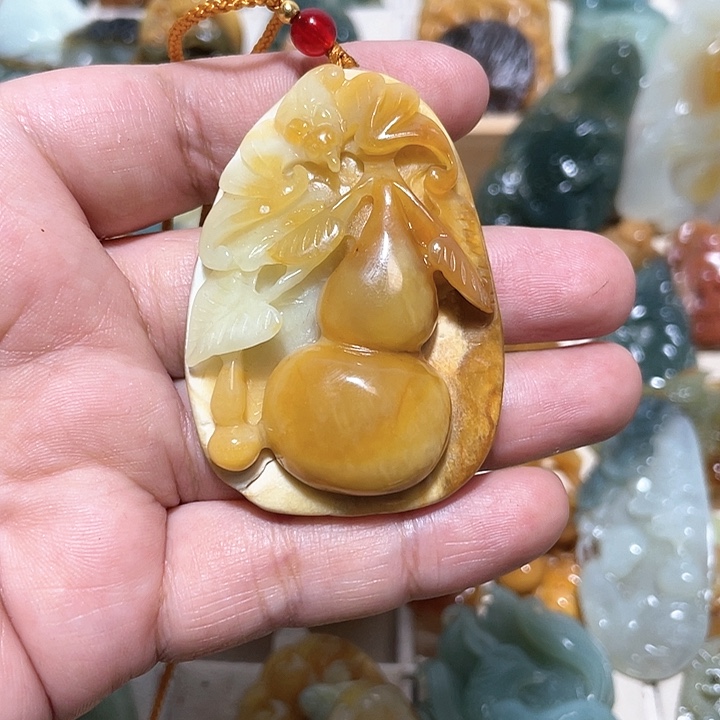 岫玉吊坠(不含链)未镶嵌