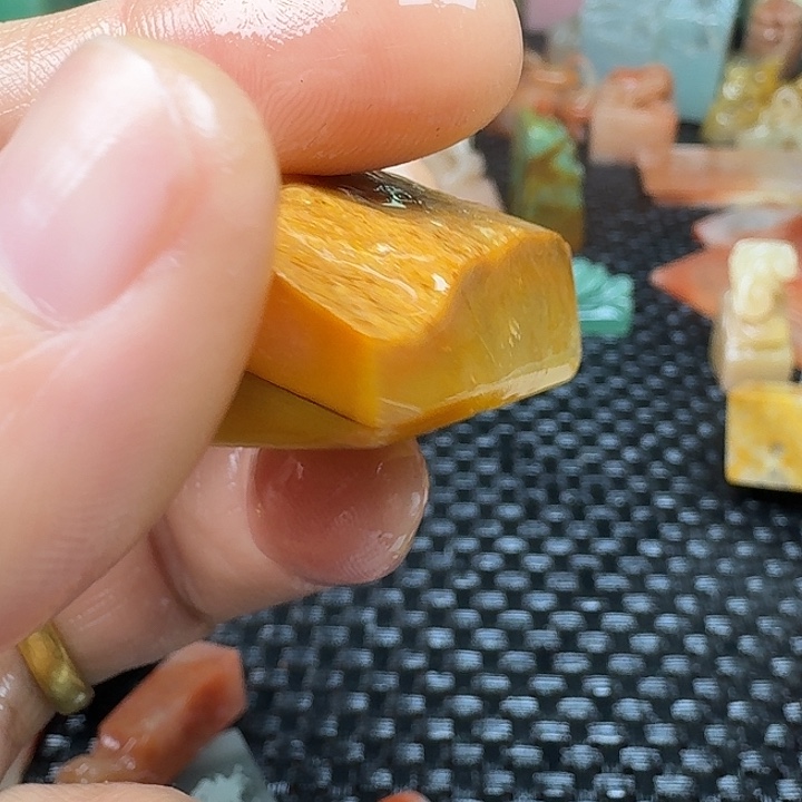 老挝石真真正正说