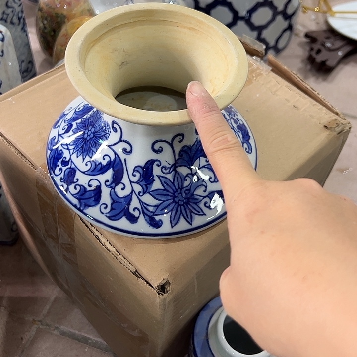 瓷片瑕。。。。。。。。。。。。。