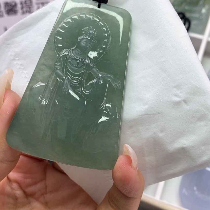 【闪购商品】翡翠颈饰未镶嵌翡翠