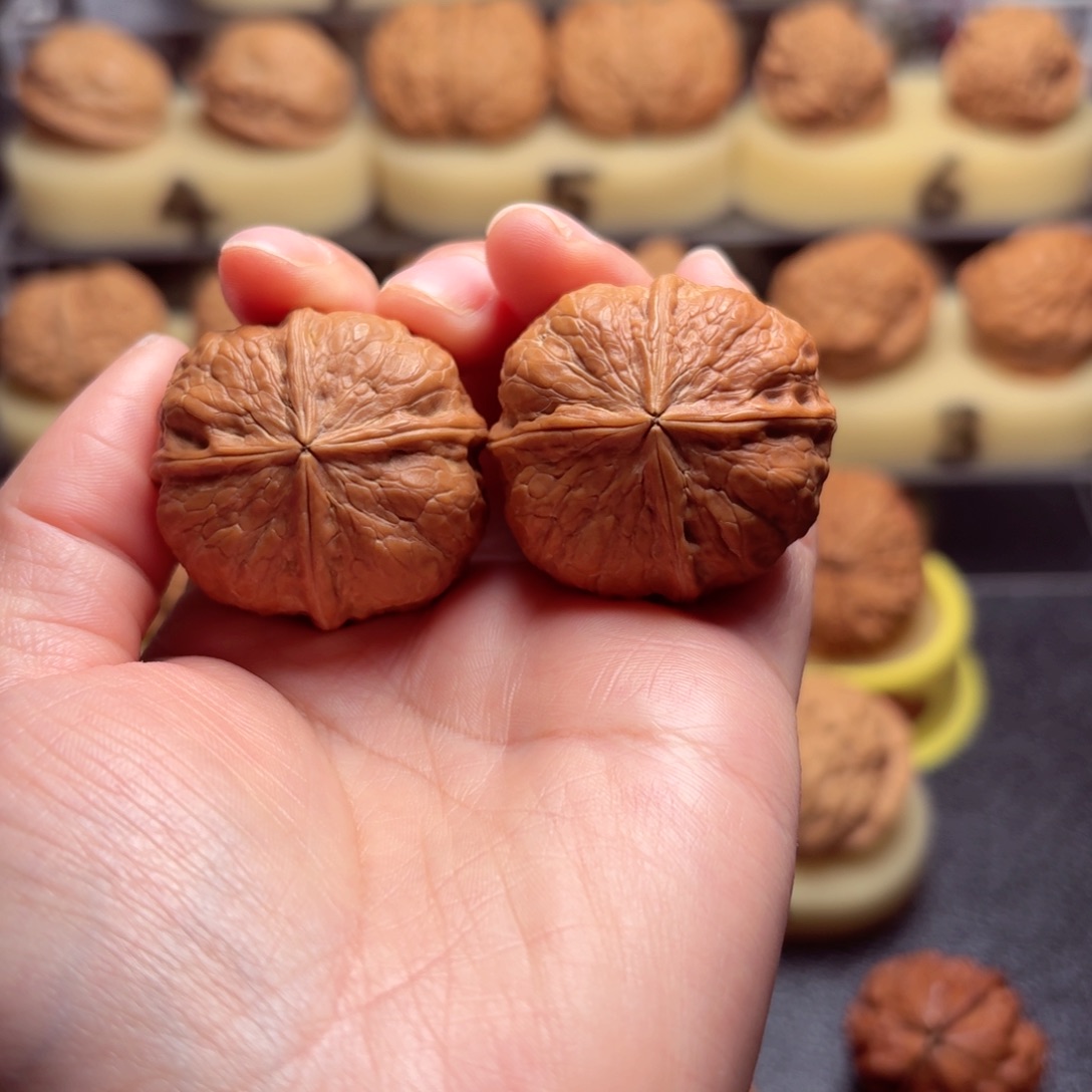 文玩核桃把件31号车