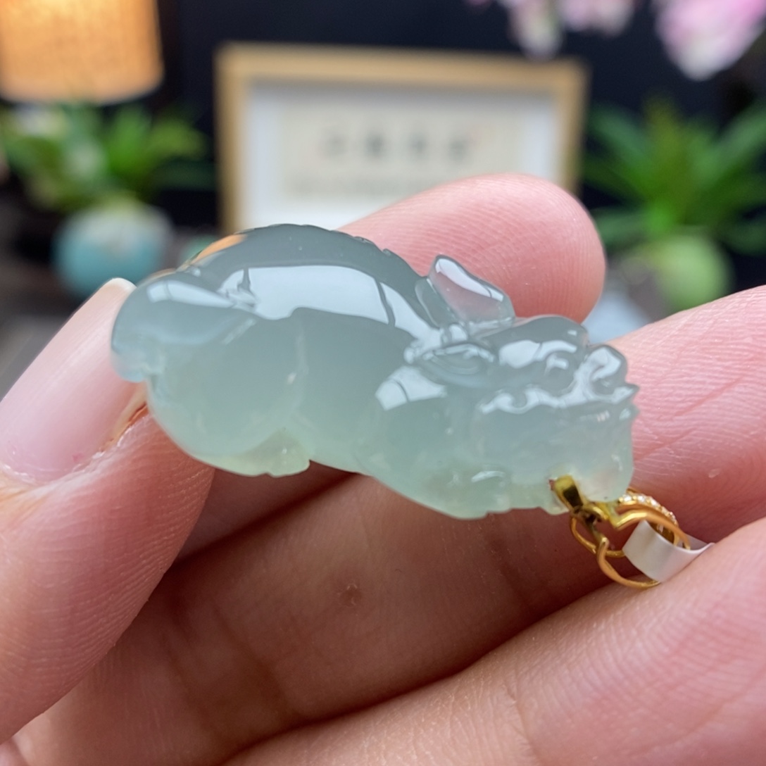 翡翠18K金镶嵌颈饰吊坠28