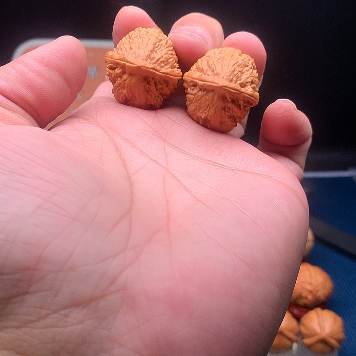 桃核把件野生小手捻