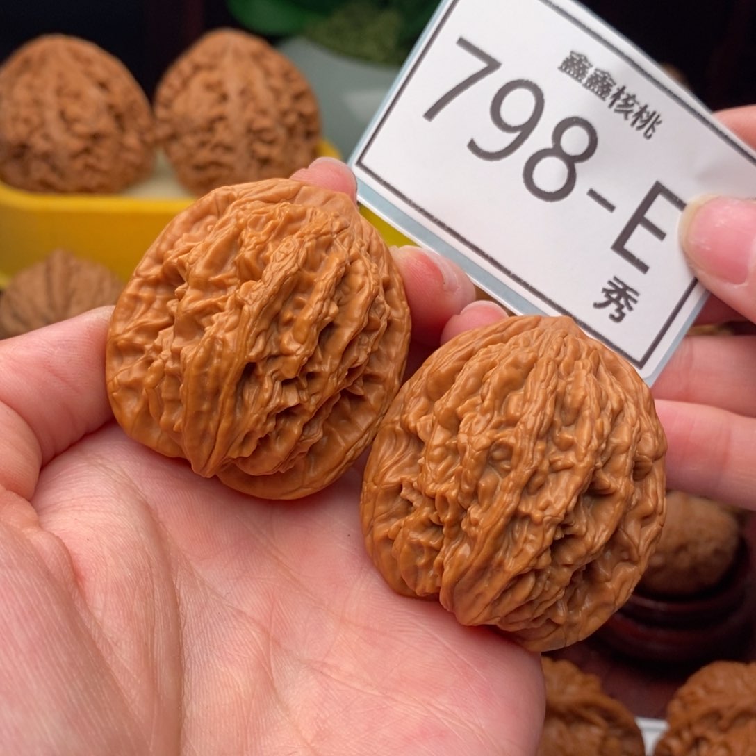 文玩核桃把件虎头40