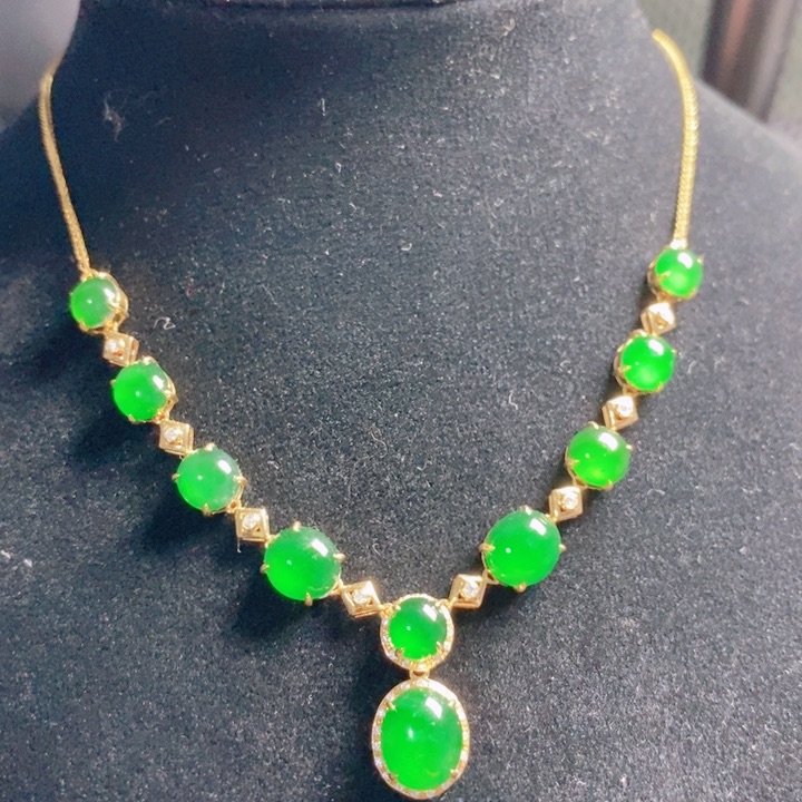 翡翠颈饰18K金镶嵌