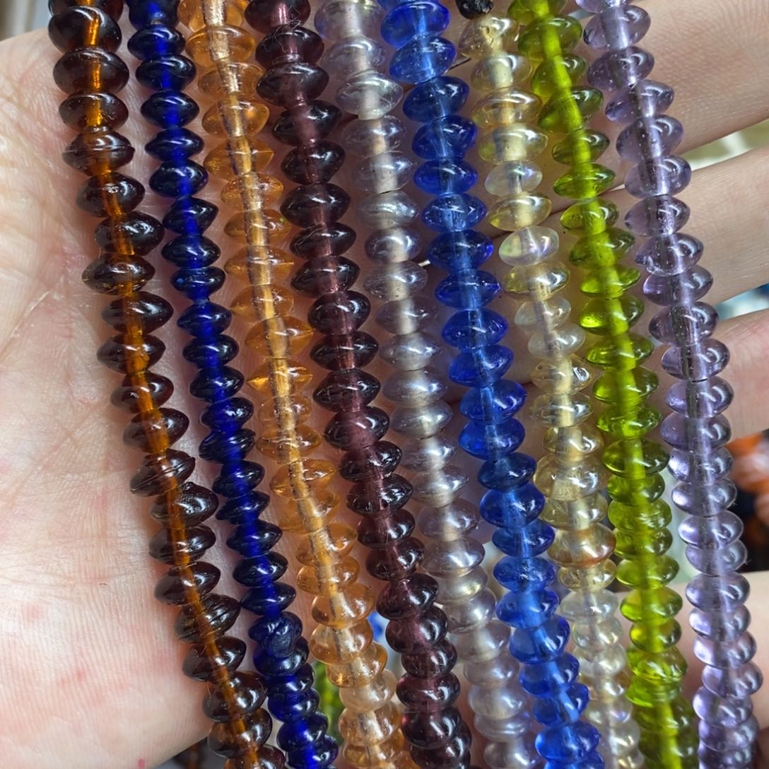 琉璃颈饰飞碟隔片 卡8