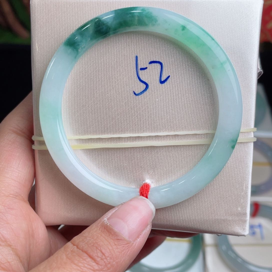 翡翠手镯未镶嵌缅甸翡翠手镯11