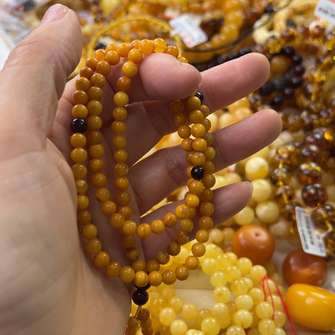 琥珀珠宝奇石未镶嵌